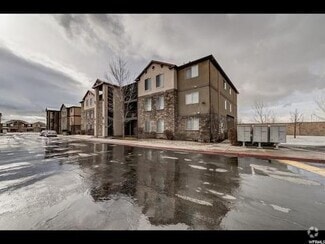 Building Photo - 582 S 980 W