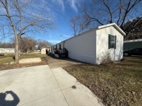 Building Photo - 4 Corey Pl