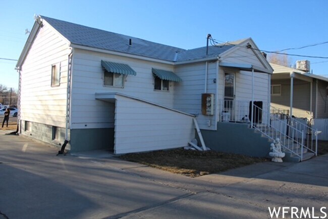 Building Photo - 355 South