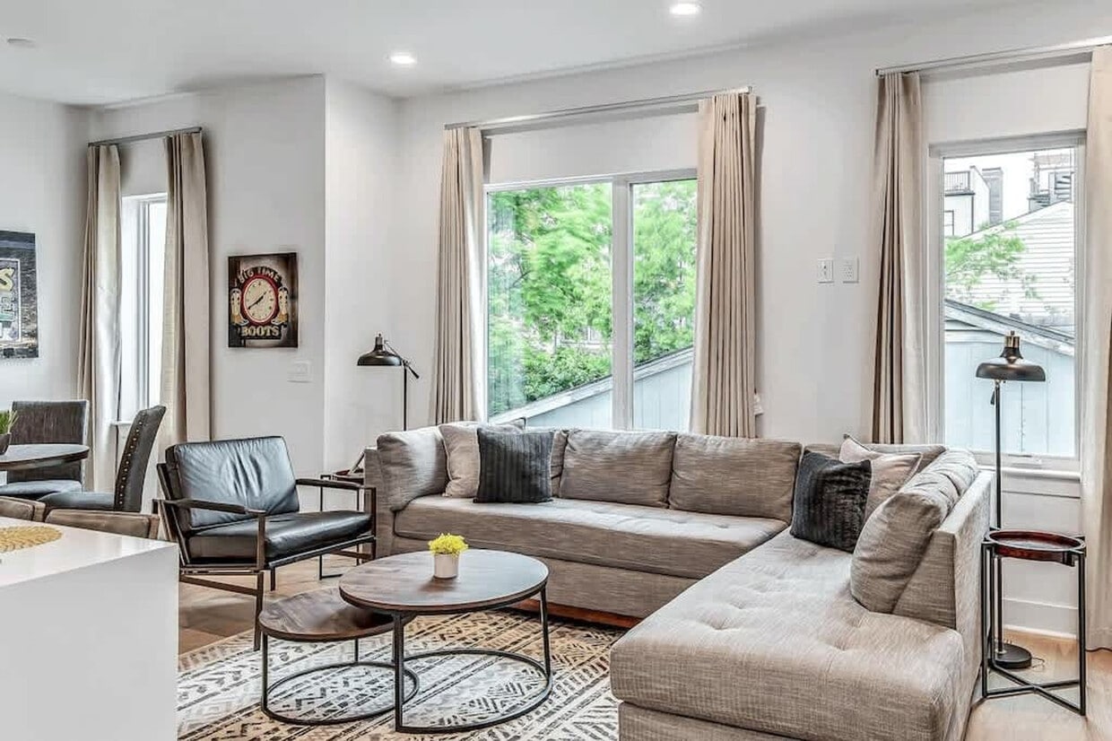 Foto principal - 1035a Scovel St
