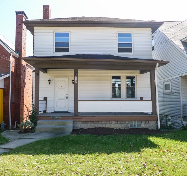 Photo - 2833 Midland Street House