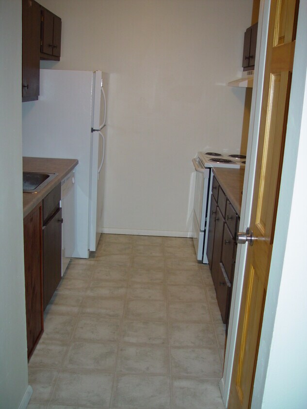 Primary Photo - 6 White Gate Rd