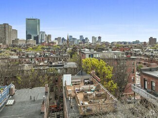 Building Photo - 2A Wellington St