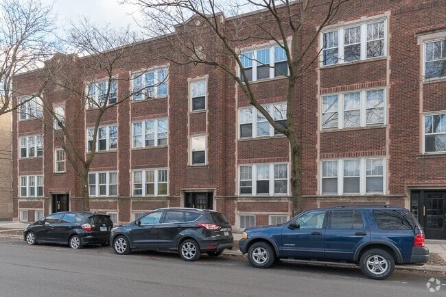 Building Photo - 1923 W Winnemac Ave