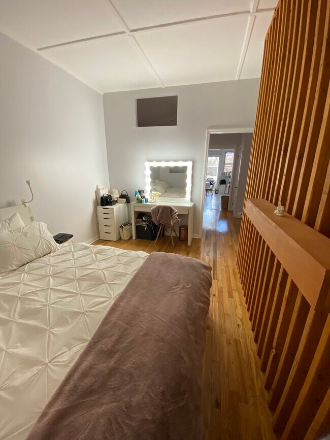 Foto del edificio - 26 Sterling Pl
