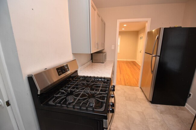 Foto del edificio - Upgraded South Bend IN home for rent. 2 bedroom 1 bath