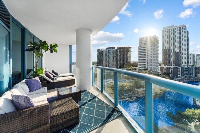 Building Photo - 333 Las Olas Way