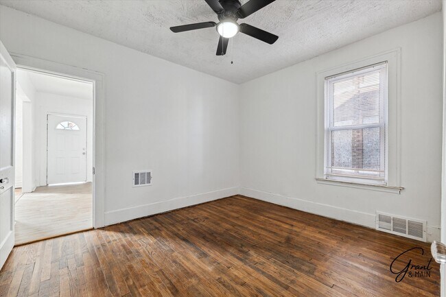 Foto del edificio - 1162 Virginia Park St