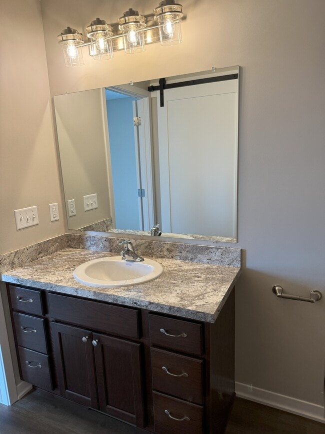 Building Photo - 1046 Kate Ave