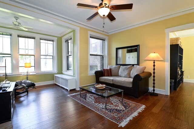 Building Photo - 751 W Brompton Ave