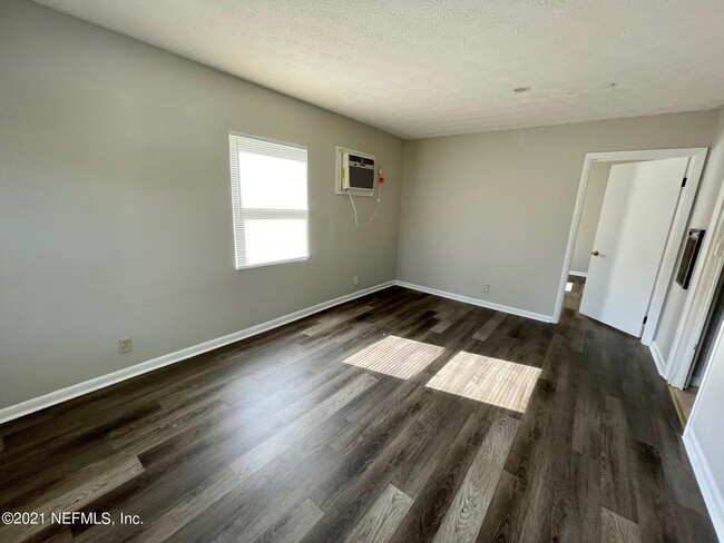 Building Photo - 6128 Catoma St