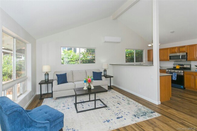 Foto del edificio - 94-1113 Lumiauau Street, Unit A