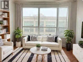 Building Photo - 25 Kingsbridge Garden Cir