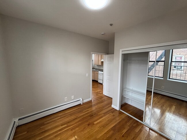 Foto del edificio - 5110 Palisade Ave