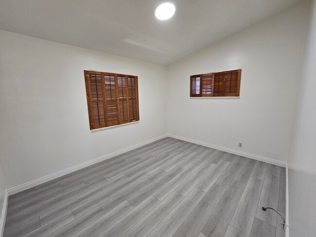 Building Photo - 936 Millbury Ave