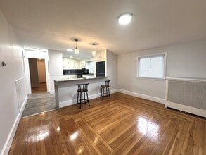Building Photo - 41 Staples Ave