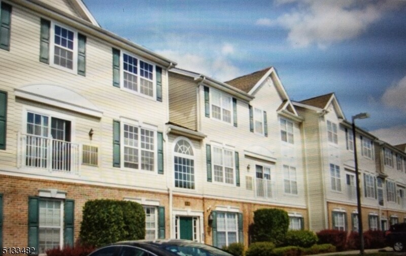 95 Limerick Ln, Phillipsburg, NJ 08865 Condo for Rent in Phillipsburg