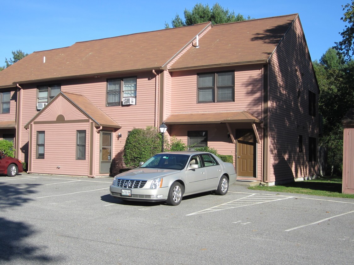 73 Ocean Park Rd, Saco, ME 04072 Townhome Rentals in Saco ME