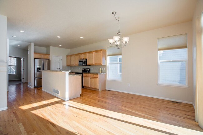 Foto del edificio - Single Family Home For Rent In Observatory Village