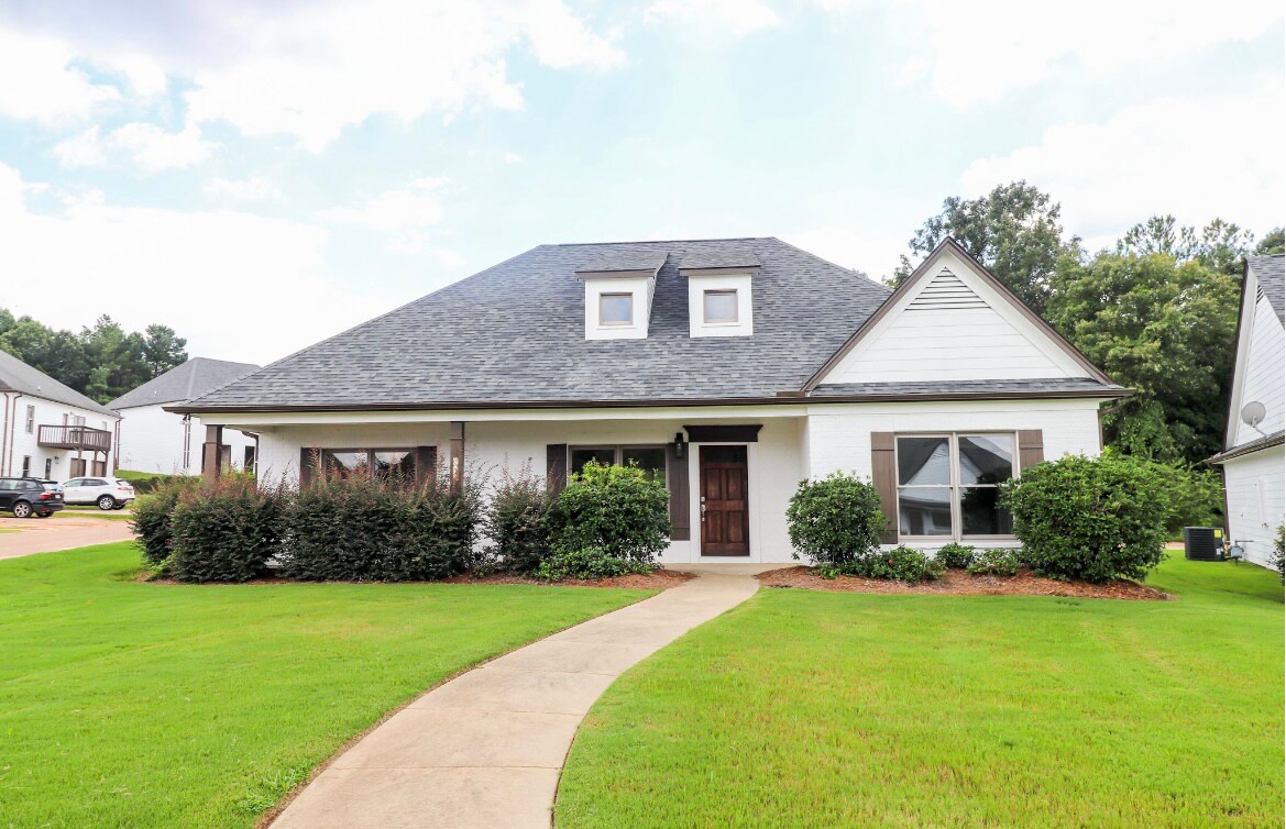 Foto principal - 439 Olive Branch Way