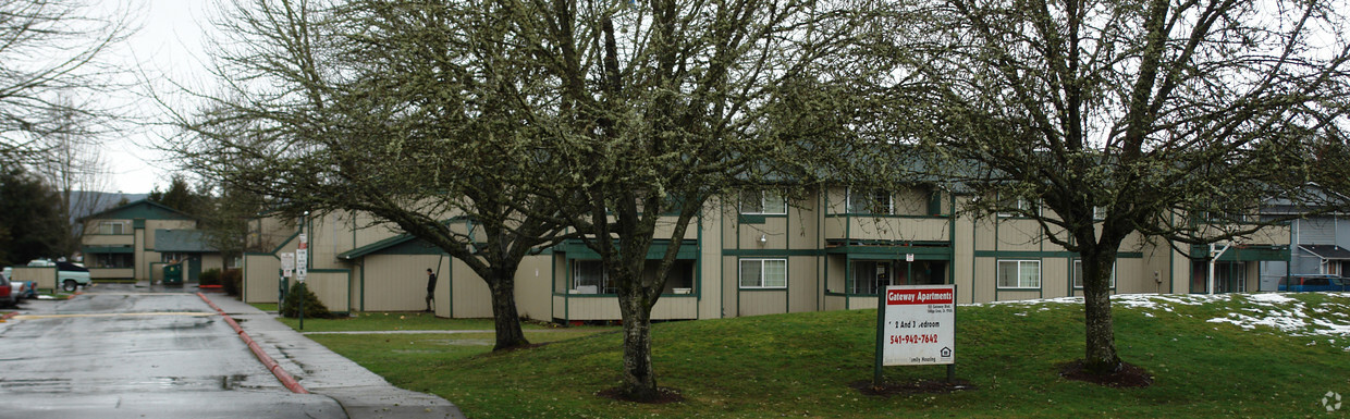 Building Photo - Gateway Apartments