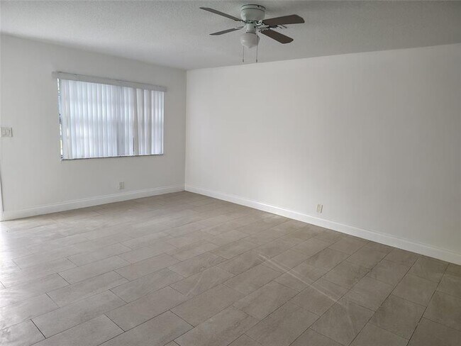 Foto del edificio - 3731 NW 78th Ln