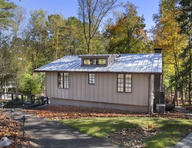 Foto del edificio - 8885 Bay Dr