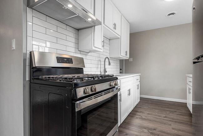 Foto del edificio - 3104 St Joachim Ln