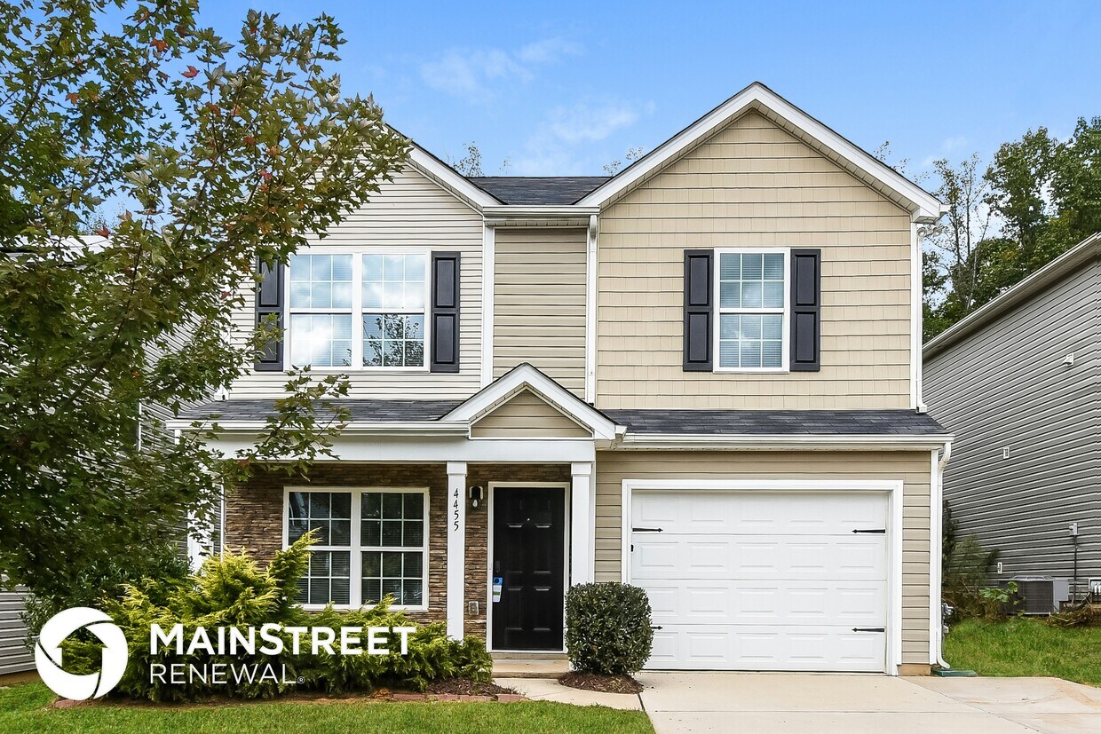 Foto principal - 4455 Oak Pointe Dr