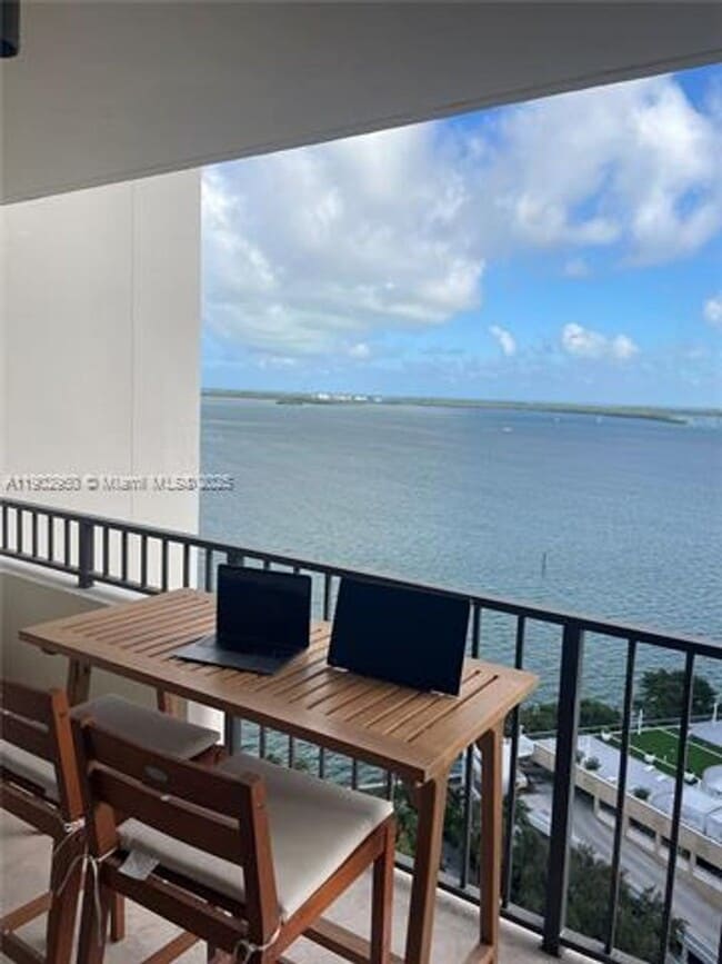 Photo - 520 Brickell Key Dr Apartment