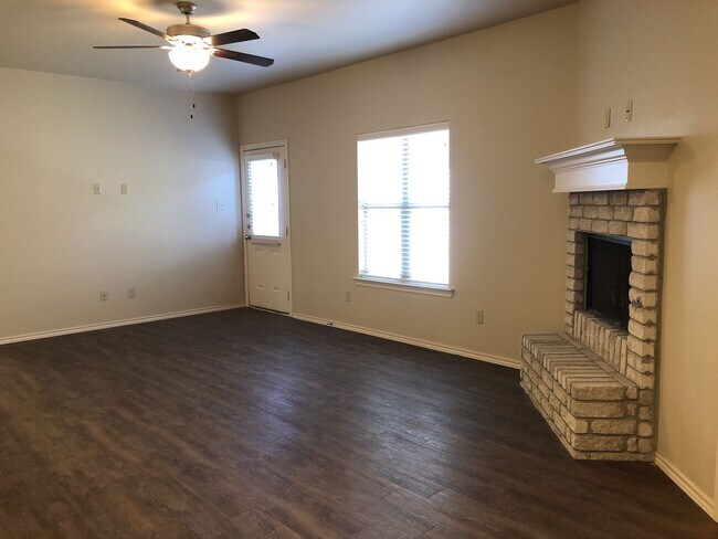 Foto del edificio - 1214 Preston Trails