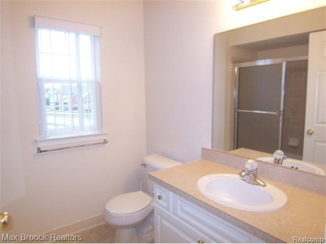 Building Photo - 5295 Brookemonte Cir