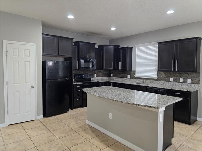 Building Photo - 3905 Baja Dr