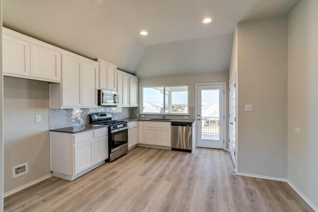 Building Photo - 5616 Respinto Dr