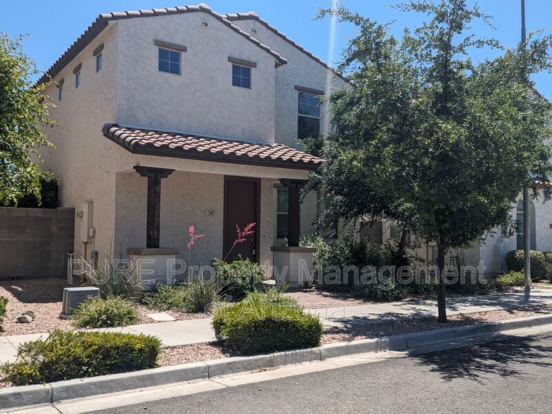 Foto principal - 247 N 69th Pl