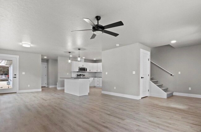 Foto del edificio - 465 S 3rd E St