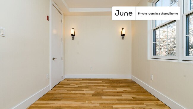 Foto del edificio - Room in Shared 4 bed/1 bath home
