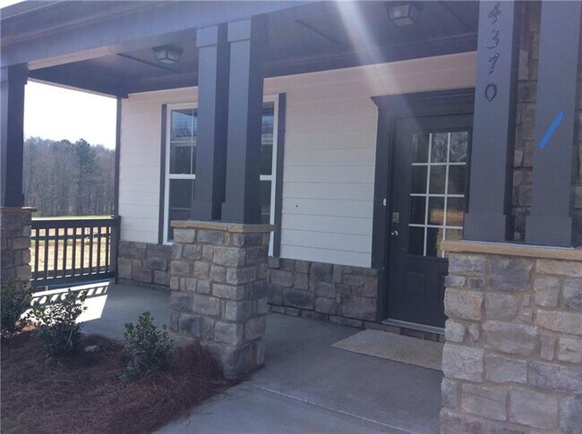 Foto del edificio - 4370 Sunflower Cir