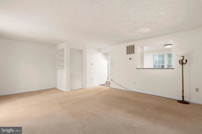 Building Photo - 2552 Log Mill Ct