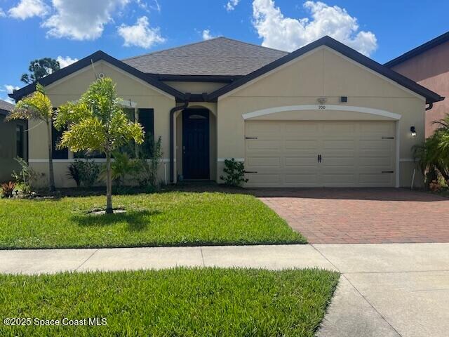 Foto principal - 900 Old Country Rd S E