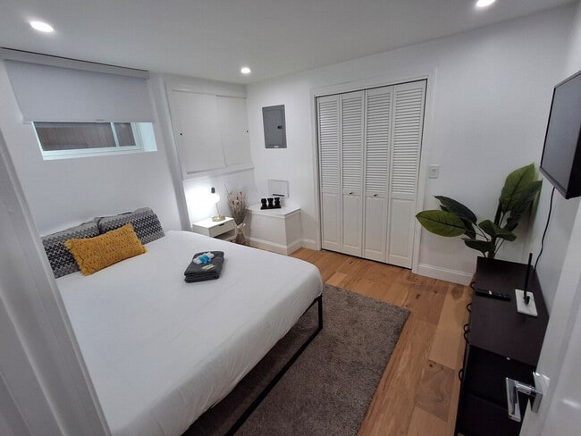 Foto del edificio - 17 Mt Pleasant Ave