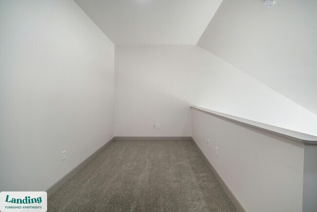 Building Photo - 3031 Eden Ave