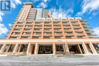 Building Photo - 3091-3091 Dufferin St
