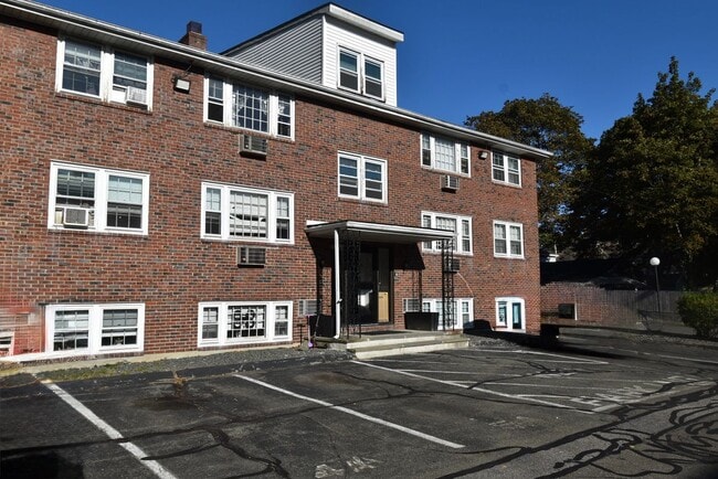 Building Photo - 1 Trafalgar Dr