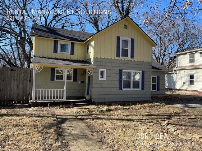 Building Photo - *NEAR POTWIN PLACE* 221 NW Knox Ave- 3+ BE...