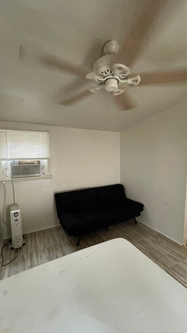 Foto del edificio - 146 Sandridge Ln
