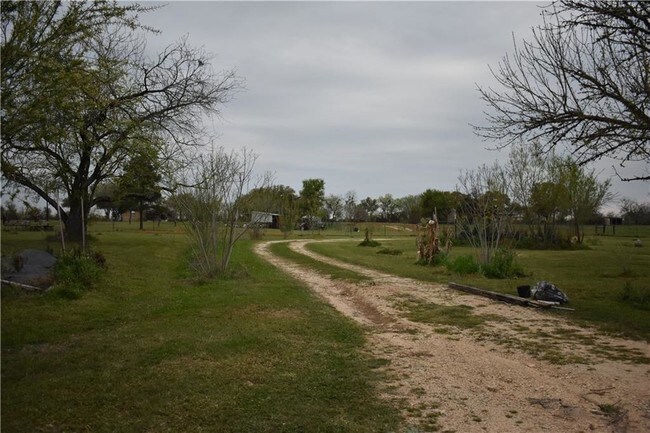 Foto del edificio - 157 Lehman Ln