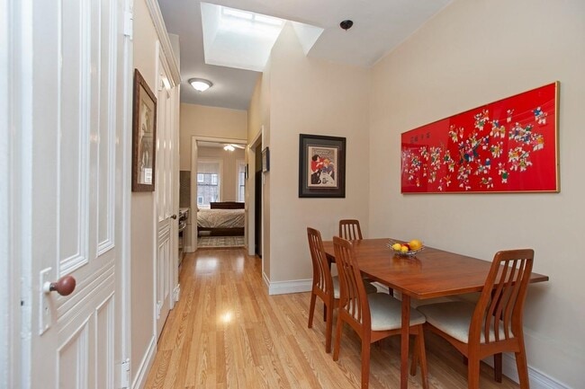 Building Photo - 32 West 87th Street