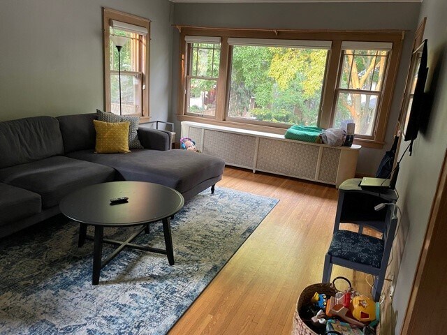 Foto principal - 4852 Upton Ave S