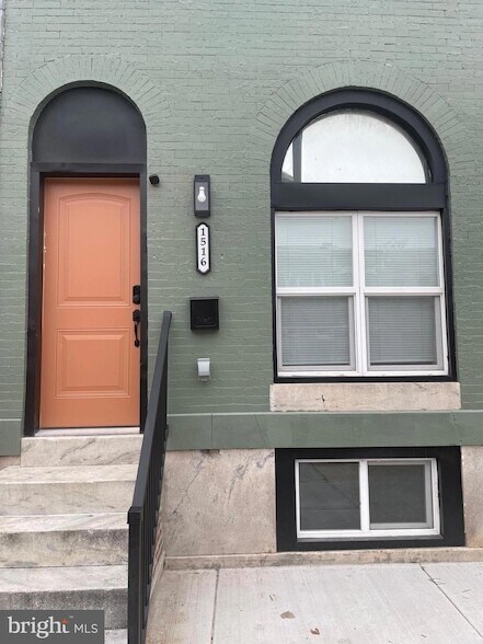 Foto del edificio - 1516 N Patterson Park Ave